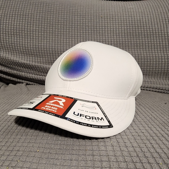 Various Canadian Cannabis Hats - Picture 8 of 16